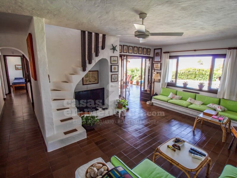 7 soveværelse Villa til salg i Binibeca med swimmingpool garage - € 1.350.000 (Ref: 8477981)