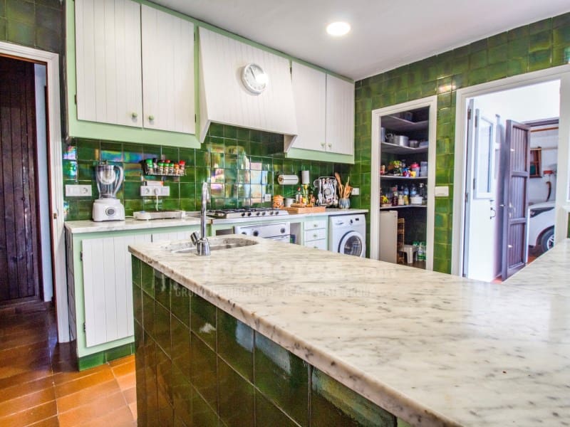 7 soveværelse Villa til salg i Binibeca med swimmingpool garage - € 1.350.000 (Ref: 8477981)