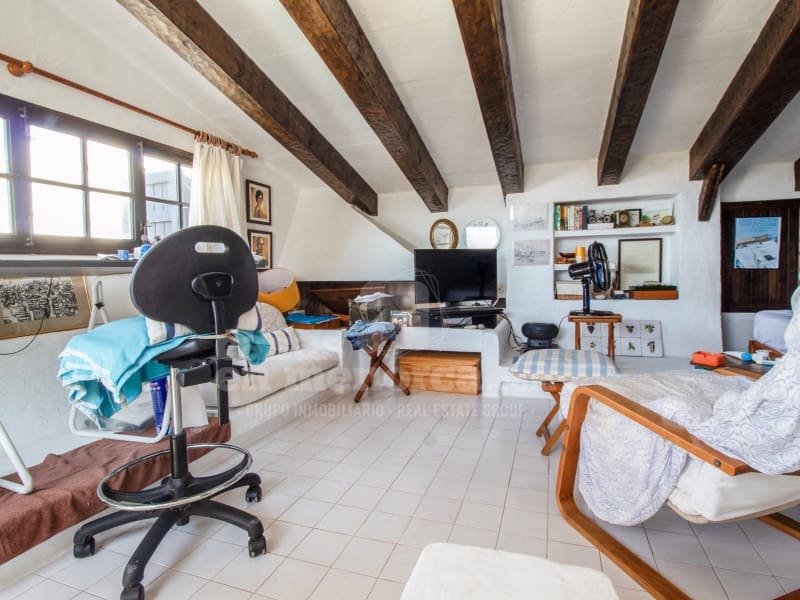 7 soveværelse Villa til salg i Binibeca med swimmingpool garage - € 1.350.000 (Ref: 8477981)