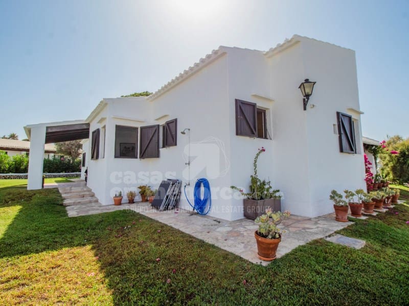 7 soveværelse Villa til salg i Binibeca med swimmingpool garage - € 1.350.000 (Ref: 8477981)