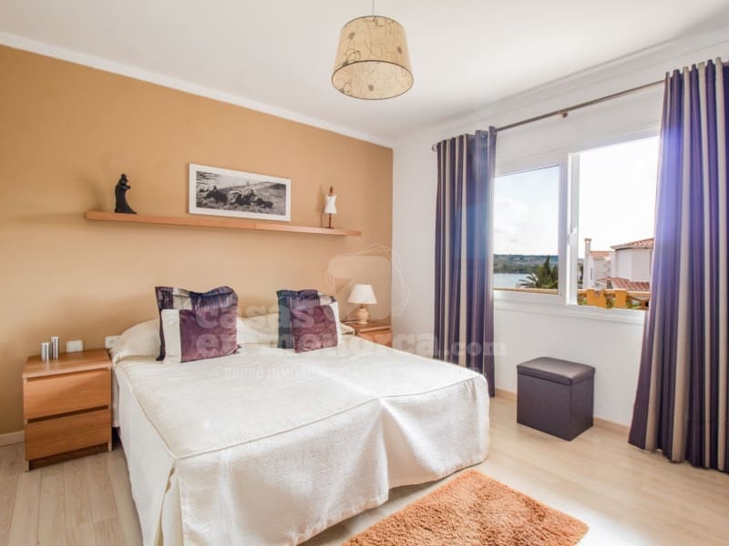 7 slaapkamer Villa te koop in Es Castell met zwembad - € 980.000 (Ref: 8500621)