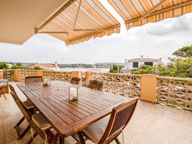 7 soverom Villa til salgs i Es Castell med svømmebasseng - € 980 000 (Ref: 8500621)