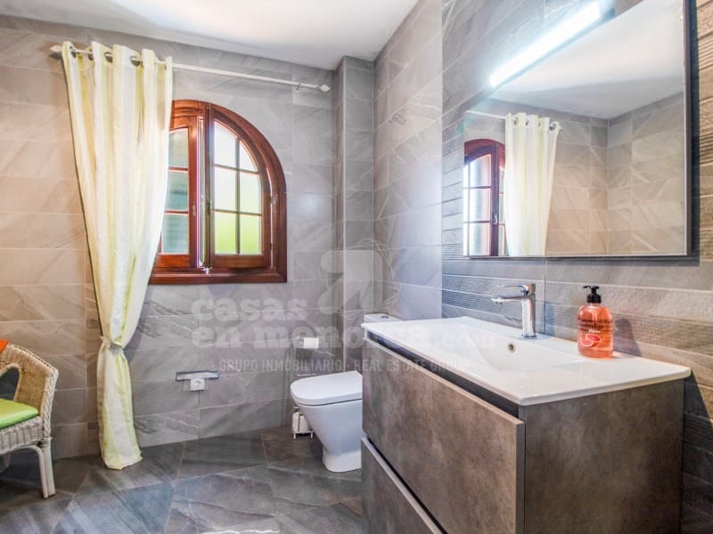 4 camera da letto Villa in vendita in Cala Blanca con piscina garage - 850.000 € (Rif: 8538794)