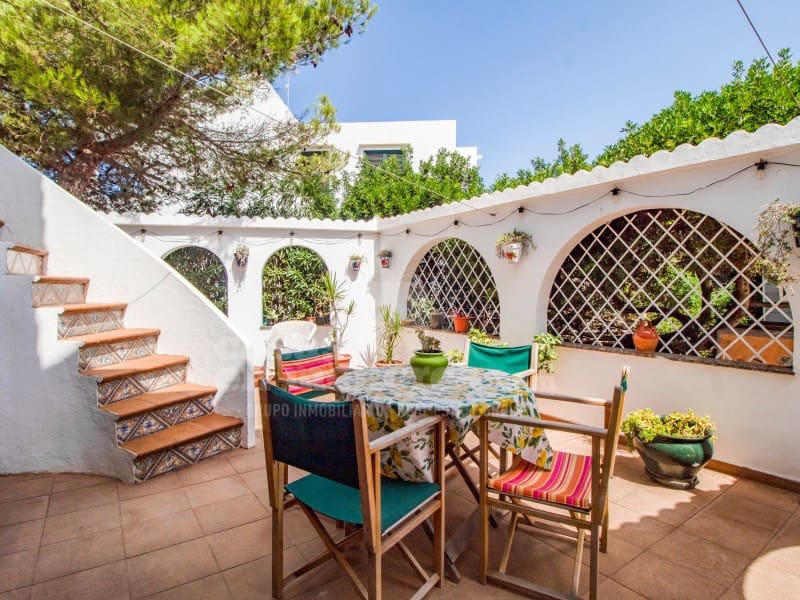 4 camera da letto Villa in vendita in Cala Blanca con piscina garage - 850.000 € (Rif: 8538794)