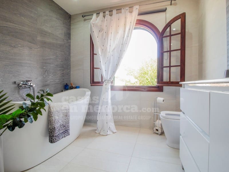 4 camera da letto Villa in vendita in Cala Blanca con piscina garage - 850.000 € (Rif: 8538794)