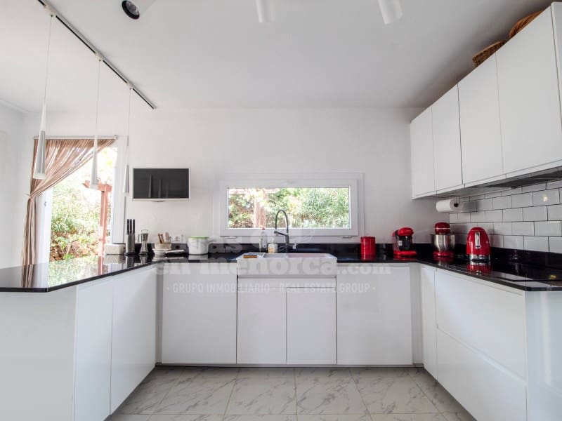 4 camera da letto Villa in vendita in Cala Blanca con piscina garage - 850.000 € (Rif: 8538794)