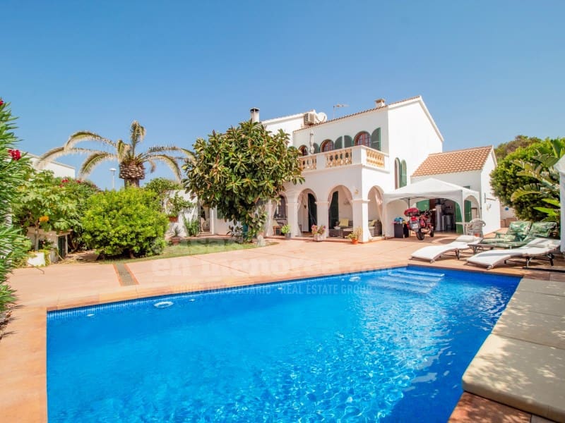 4 camera da letto Villa in vendita in Cala Blanca con piscina garage - 850.000 € (Rif: 8538794)