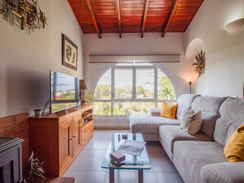 3 soveværelse Finca/Landehus til salg i Cala Blanca med swimmingpool garage - € 1.050.000 (Ref: 8547358)