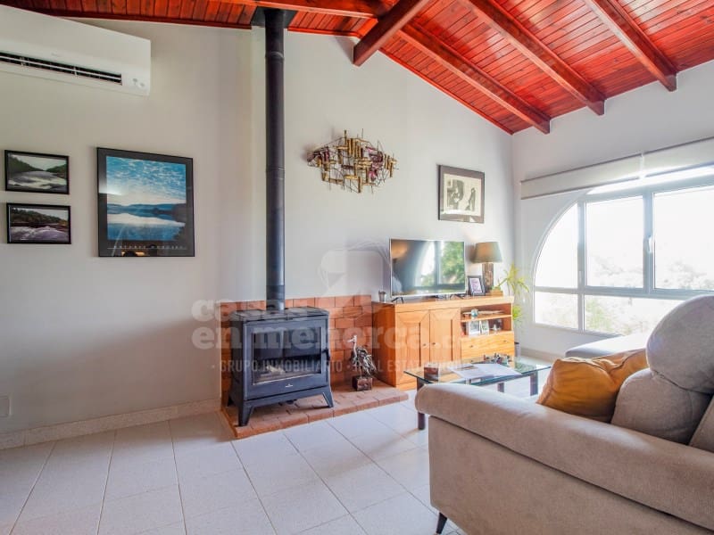 3 soveværelse Finca/Landehus til salg i Cala Blanca med swimmingpool garage - € 1.050.000 (Ref: 8547358)