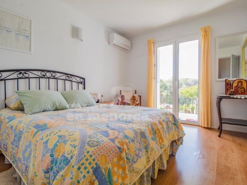 3 soveværelse Finca/Landehus til salg i Cala Blanca med swimmingpool garage - € 1.050.000 (Ref: 8547358)