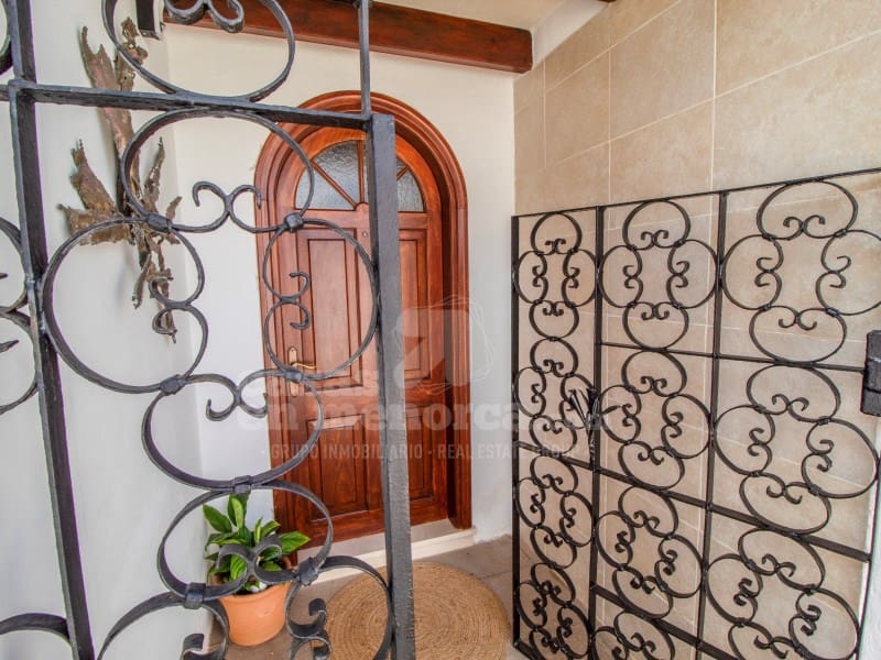 3 soveværelse Finca/Landehus til salg i Cala Blanca med swimmingpool garage - € 1.050.000 (Ref: 8547358)