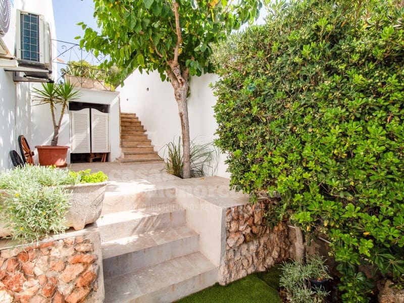 3 soveværelse Finca/Landehus til salg i Cala Blanca med swimmingpool garage - € 1.050.000 (Ref: 8547358)