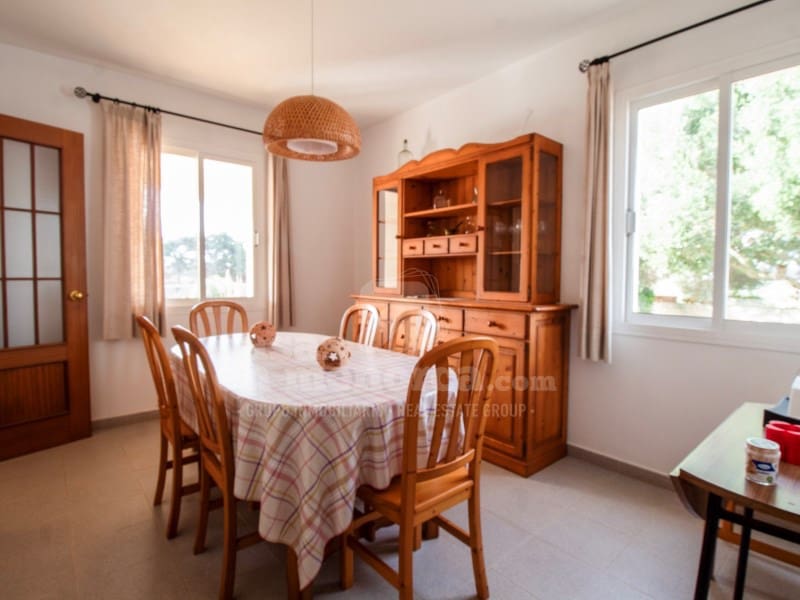 6 soveværelse Finca/Landehus til salg i Mahon / Mao med swimmingpool garage - € 1.800.000 (Ref: 8572431)