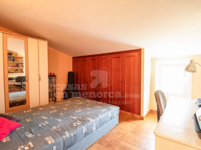 6 soveværelse Finca/Landehus til salg i Mahon / Mao med swimmingpool garage - € 1.800.000 (Ref: 8572431)