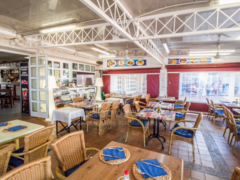 Ravintola/baari myytävänä paikassa Coves Noves - 300 000 € (Ref: 8595510)