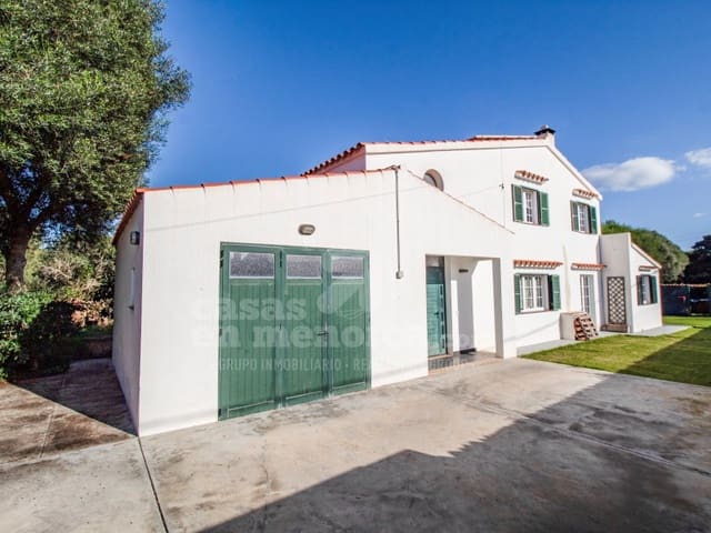 5 Zimmer Villa zu verkaufen in Trebaluger, Es Castell mit Garage - 670.000 € (Ref: 8665754)