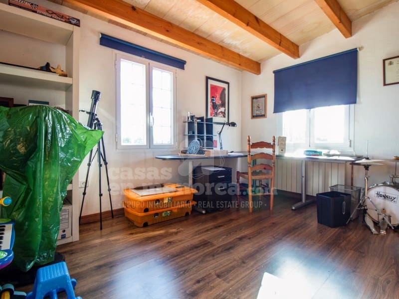 5 Zimmer Villa zu verkaufen in Trebaluger mit Garage - 670.000 € (Ref: 8665754)