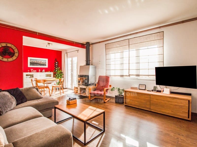 5 slaapkamer Villa te koop in Trebaluger met garage - € 690.000 (Ref: 8665754)