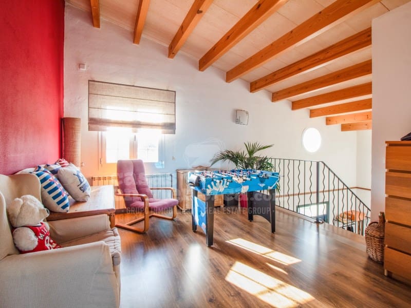 5 slaapkamer Villa te koop in Trebaluger met garage - € 690.000 (Ref: 8665754)