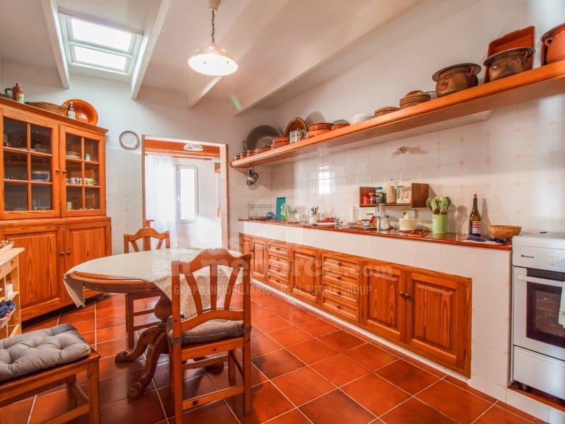 3 soveværelse Finca/Landehus til salg i Mahon / Mao med swimmingpool garage - € 1.750.000 (Ref: 8706091)