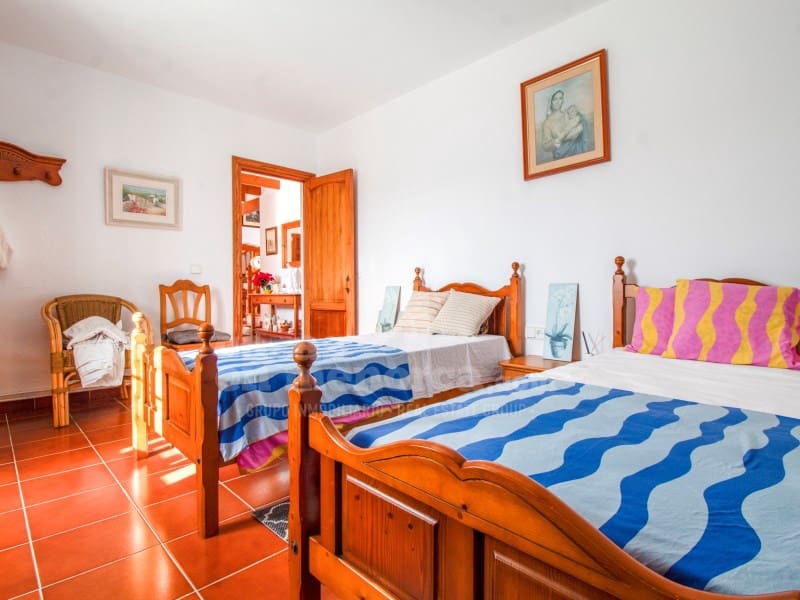 3 soveværelse Finca/Landehus til salg i Mahon / Mao med swimmingpool garage - € 1.750.000 (Ref: 8706091)