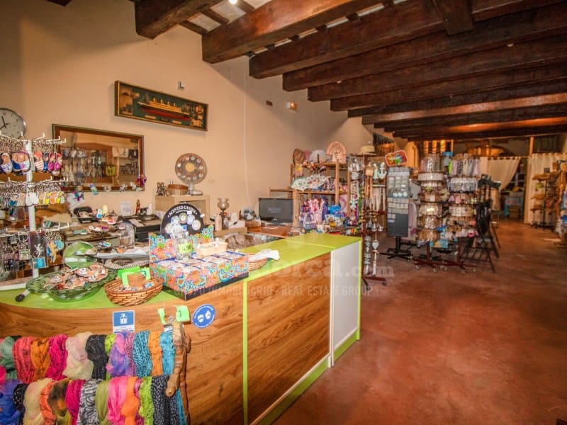 Kommersiell til salgs i Mahon / Mao - € 279 000 (Ref: 8712922)