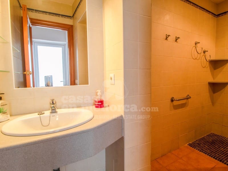 5 chambre Maison de Ville à vendre à Ciutadella de Menorca - 595 000 € (Ref: 8713381)