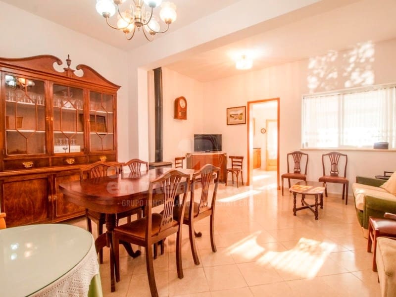 Casa de 5 habitaciones en Ciutadella de Menorca en venta - 575.000 € (Ref: 8713381)