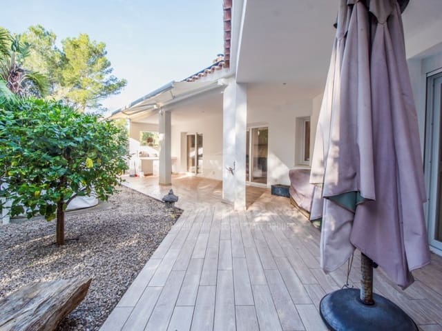 4 bedroom Villa for sale in Son Parc, Es Mercadal with garage - € 650,000 (Ref: 8741814)