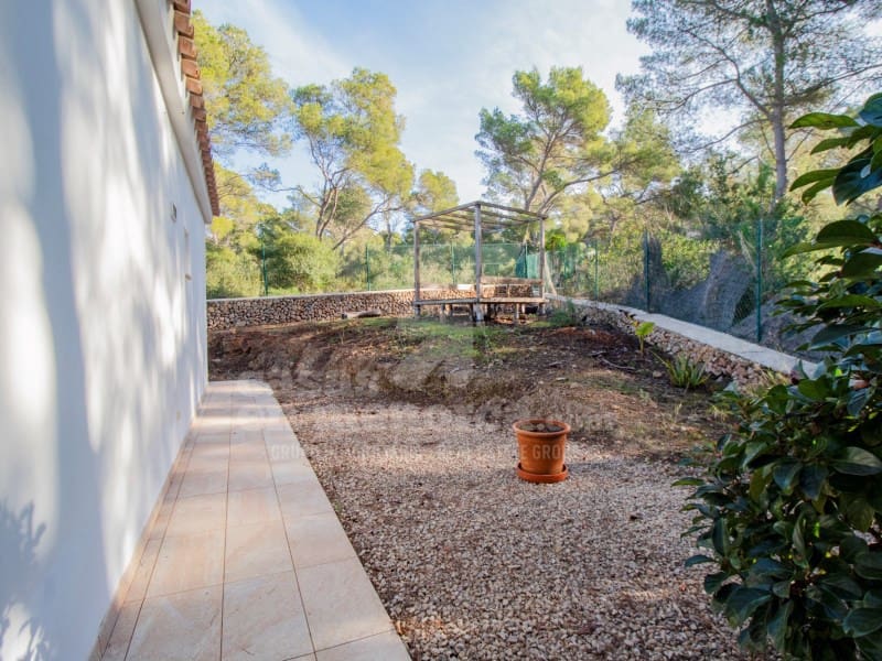 4 bedroom Villa for sale in Son Parc with garage - € 650,000 (Ref: 8741814)