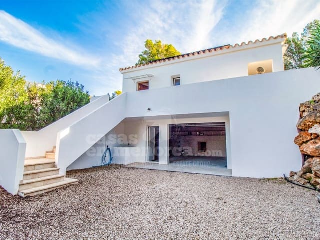 4 Zimmer Villa zu verkaufen in Son Parc, Es Mercadal mit Garage - 650.000 € (Ref: 8741814)