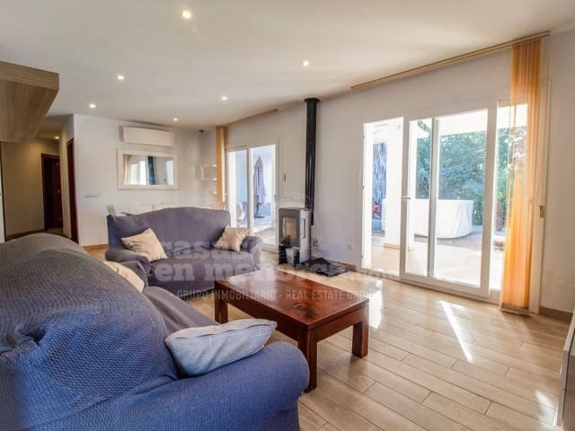 4 Zimmer Villa zu verkaufen in Son Parc, Es Mercadal mit Garage - 650.000 € (Ref: 8741814)