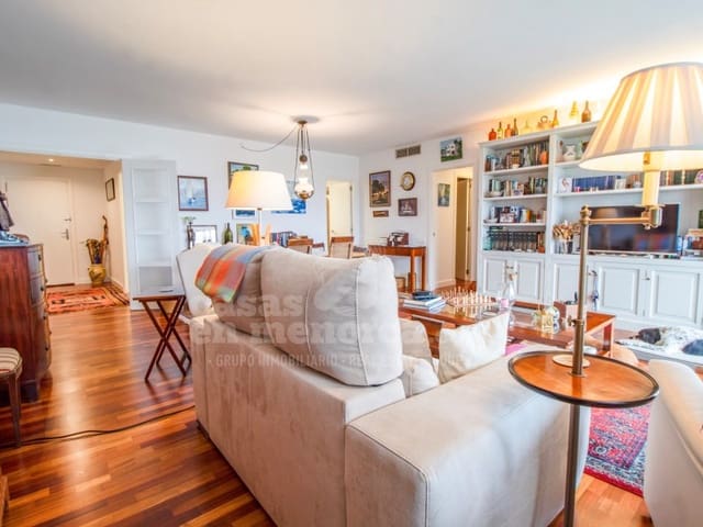 4 makuuhuone Asunto myytävänä paikassa Mahón / Maó mukana uima-altaan - 850 000 € (Ref: 8756275)