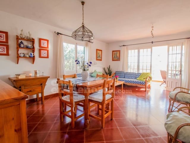 3 bedroom Villa for sale in Cala Tirant, Es Mercadal with garage - € 590,000 (Ref: 8757894)