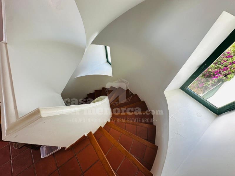 5 bedroom Villa for sale in Son Xoriguer with garage - € 940,000 (Ref: 8757897)