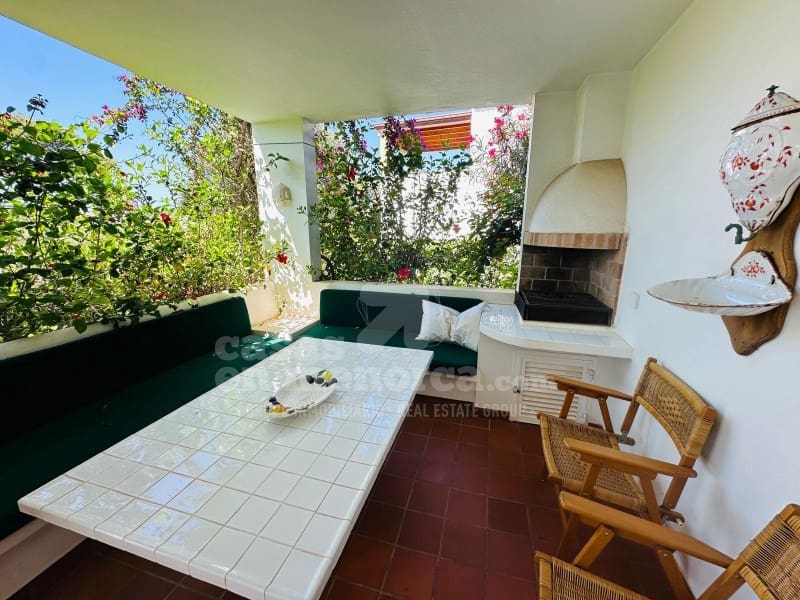 5 bedroom Villa for sale in Son Xoriguer with garage - € 940,000 (Ref: 8757897)