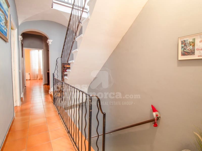 9 soverom Hus til salgs i Mahon / Mao - € 595 000 (Ref: 8812372)