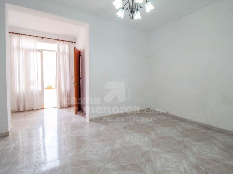 9 soverom Hus til salgs i Mahon / Mao - € 595 000 (Ref: 8812372)