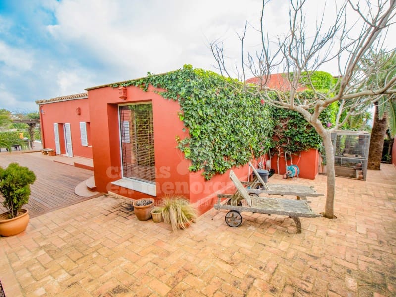 4 Zimmer Villa zu verkaufen in Punta Prima mit Pool Garage - 3.000.000 € (Ref: 8834512)