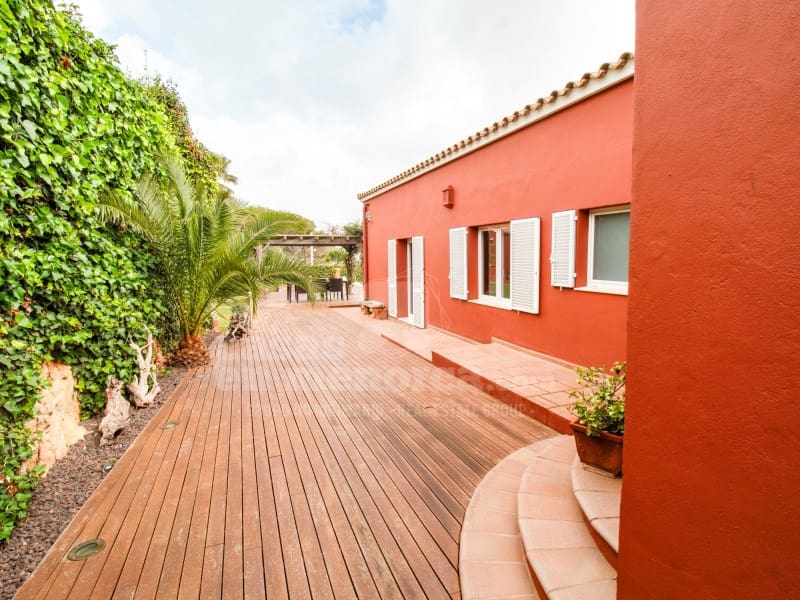 4 Zimmer Villa zu verkaufen in Punta Prima mit Pool Garage - 3.000.000 € (Ref: 8834512)