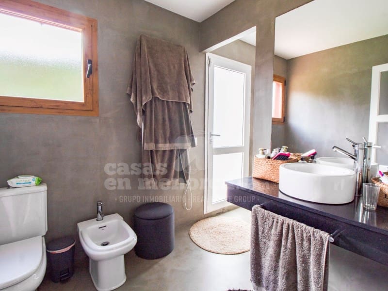 3 soveværelse Villa til salg i Punta Prima med garage - € 620.000 (Ref: 8836857)