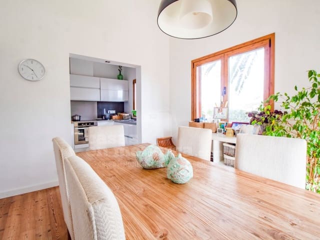 3 soveværelse Villa til salg i Punta Prima, San Luis / Sant Lluís med garage - € 620.000 (Ref: 8836857)