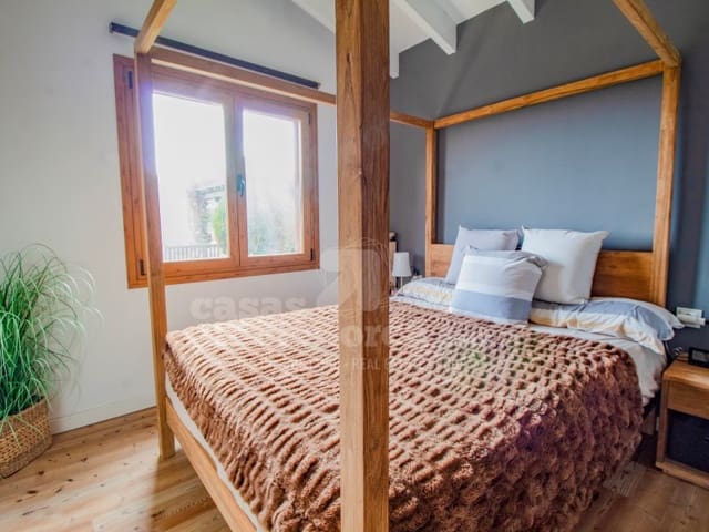 3 soveværelse Villa til salg i Punta Prima, San Luis / Sant Lluís med garage - € 620.000 (Ref: 8836857)