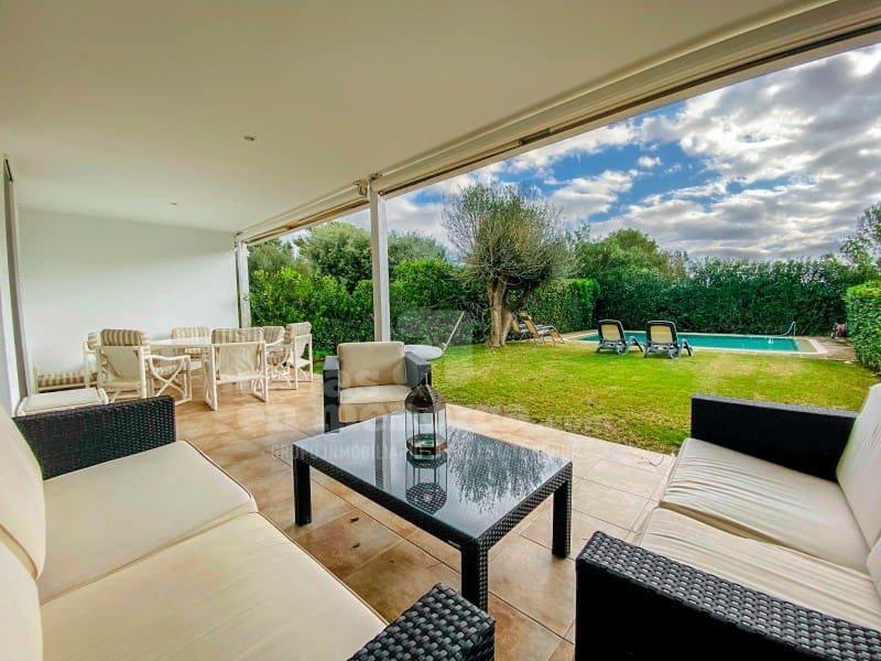 4 soveværelse Villa til salg i Coves Noves med swimmingpool garage - € 595.000 (Ref: 8847817)