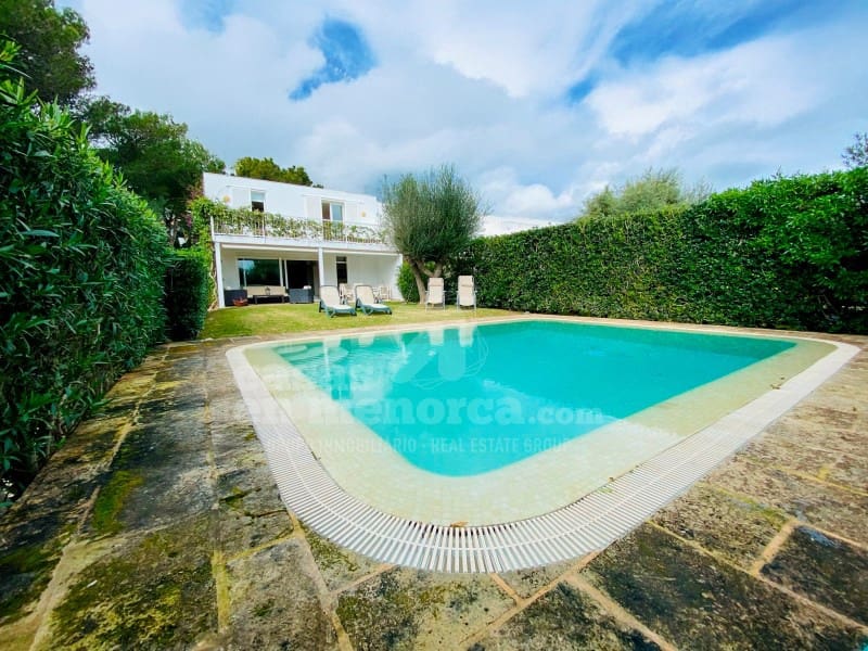 4 soveværelse Villa til salg i Coves Noves med swimmingpool garage - € 595.000 (Ref: 8847817)