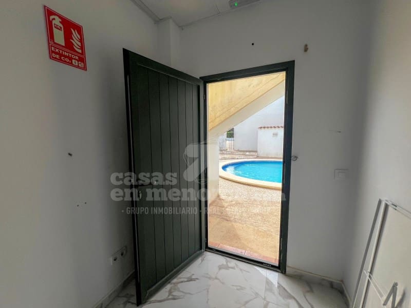 Commercial for sale in Cala'n Porter - € 192,000 (Ref: 8857777)