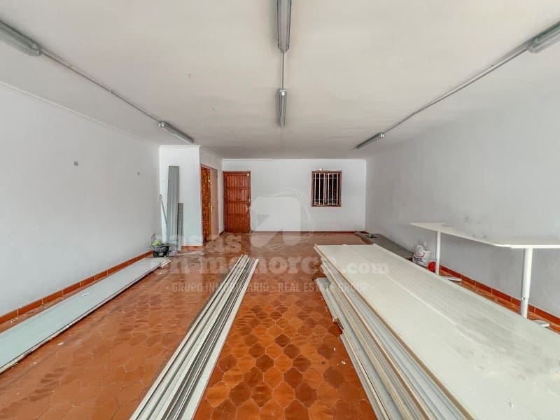 Commercial for sale in Cala'n Porter - € 170,000 (Ref: 8857778)