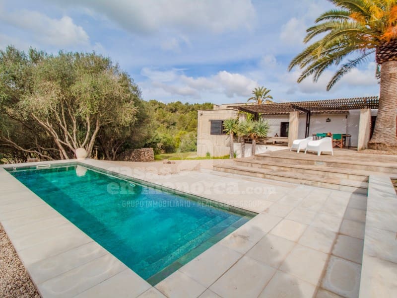 4 soveværelse Finca/Landehus til salg i Alayor / Alaior med swimmingpool garage - € 1.975.000 (Ref: 8857779)