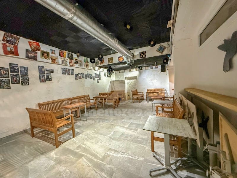 Commercial for sale in Es Castell - € 310,000 (Ref: 8867283)