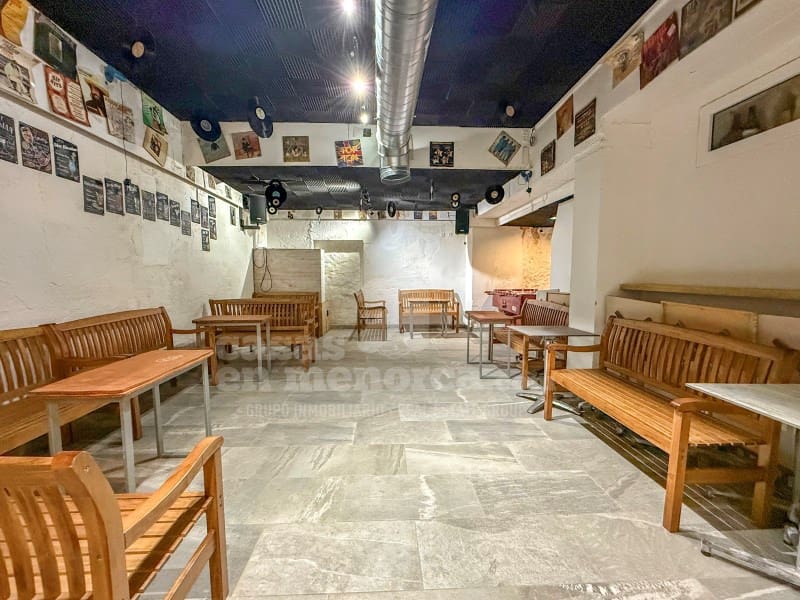 Commercial for sale in Es Castell - € 310,000 (Ref: 8867283)